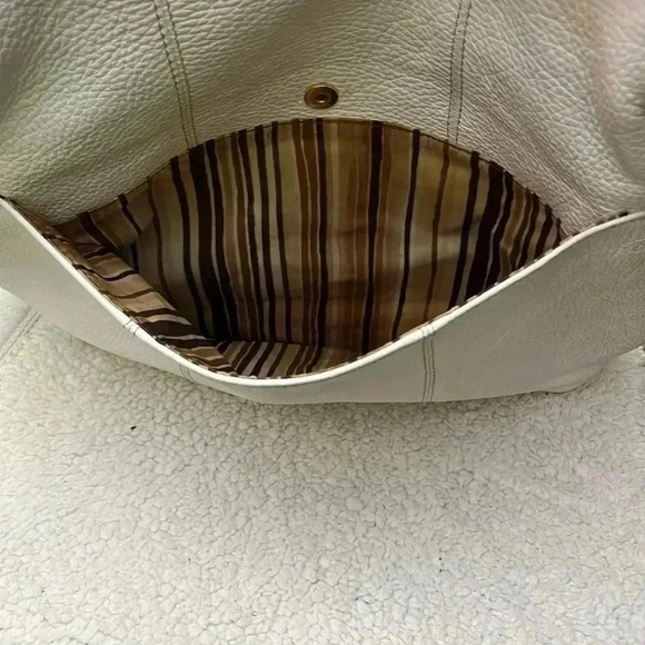 Plinio Visona White Leather Crossbody Bag - Picture 16 of 17